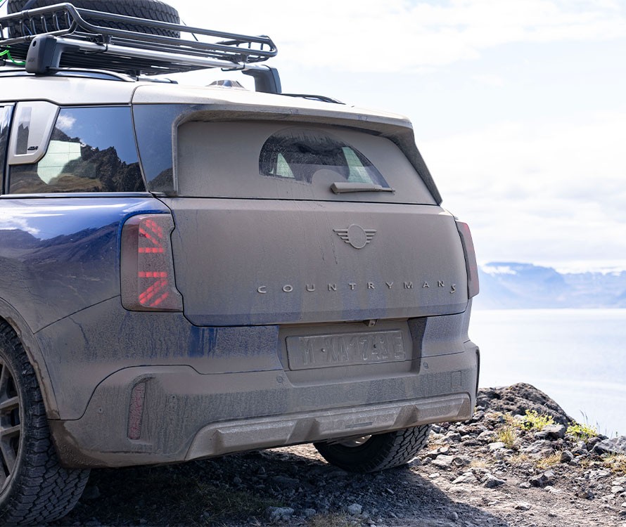 MINI Countryman SE in IJsland